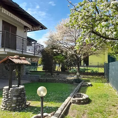 Prázdninový dům Il Vecchio Kiwi - House With Private Garden Oleggio Castello