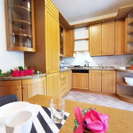 Semesterbostad Il Vecchio Kiwi - House With Private Garden