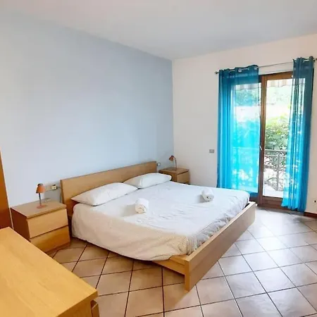 Il Vecchio Kiwi - House With Private Garden Semesterbostad *