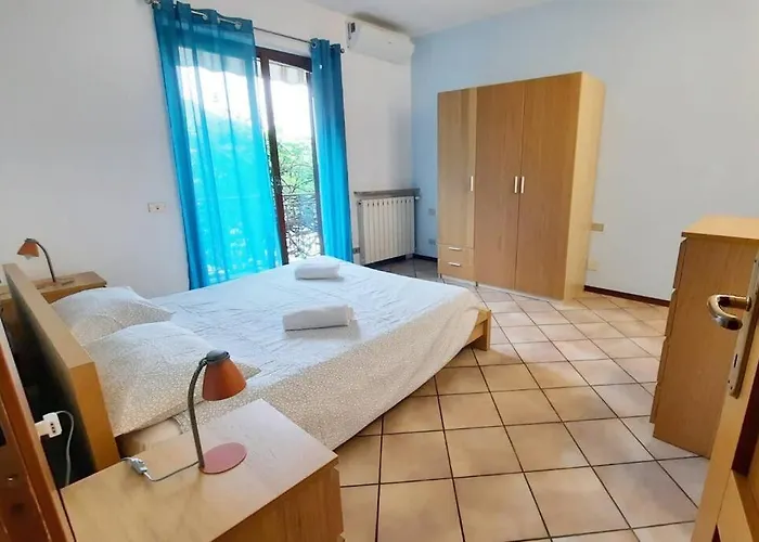 Il Vecchio Kiwi - House With Private Garden בית נופש